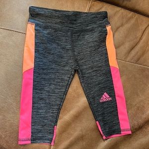 Adidas toddler size 2T capri leggings